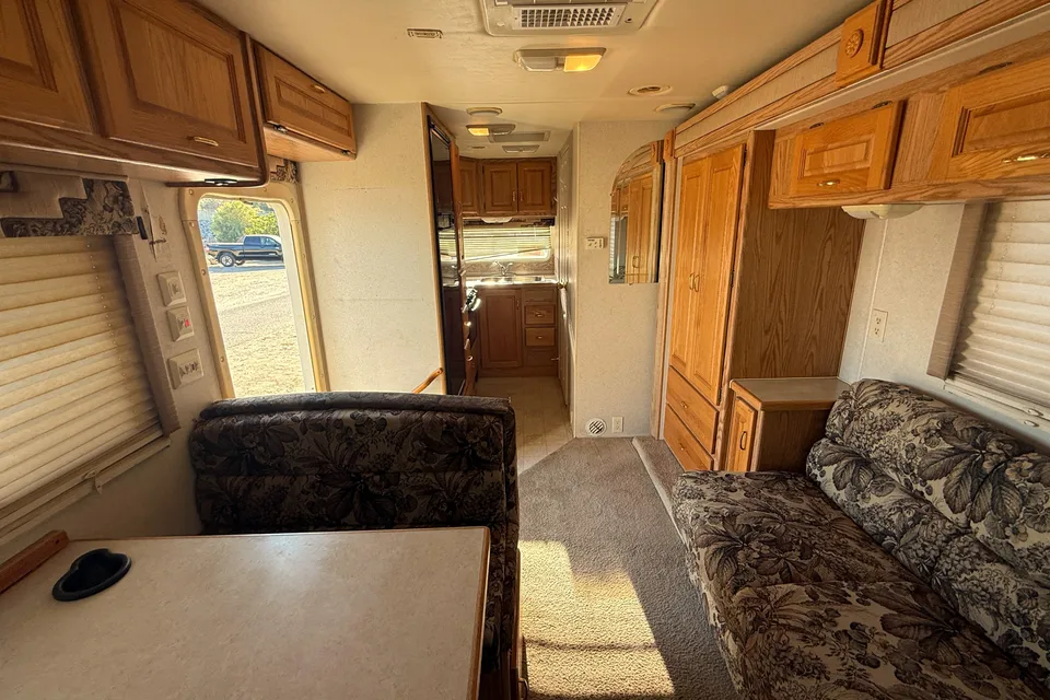 ☀️ Solaris for Free Spirits & Young Explorers  [Affordable RV+Extra Time+Battery]