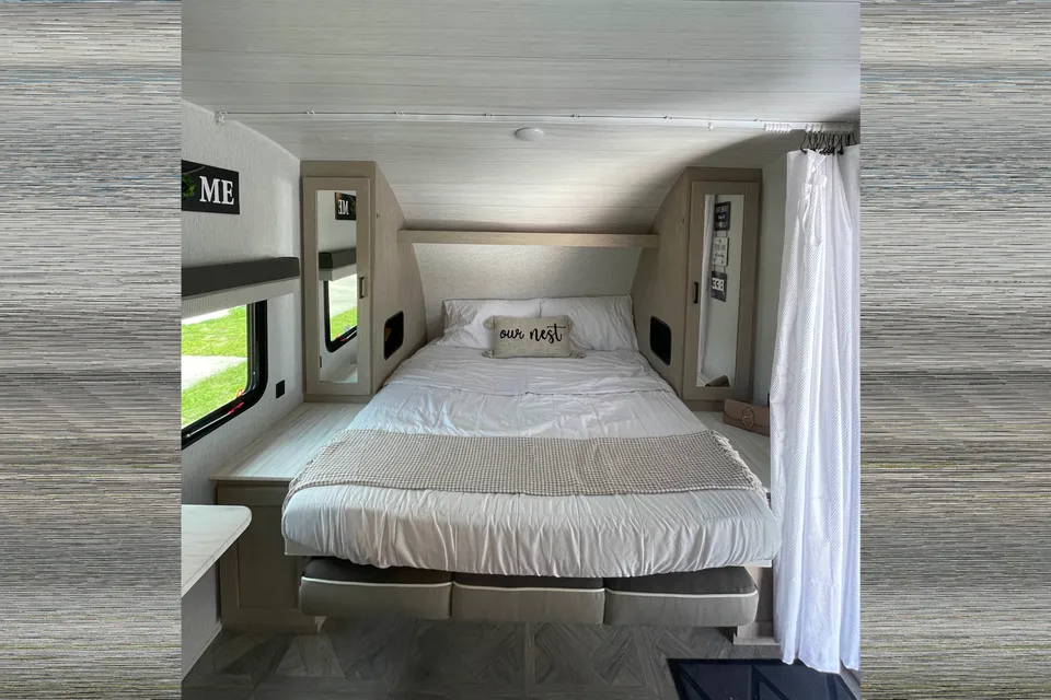 MEET LINCOLN OUR LUX RV, ASK ABOUT OUR ADDONS.