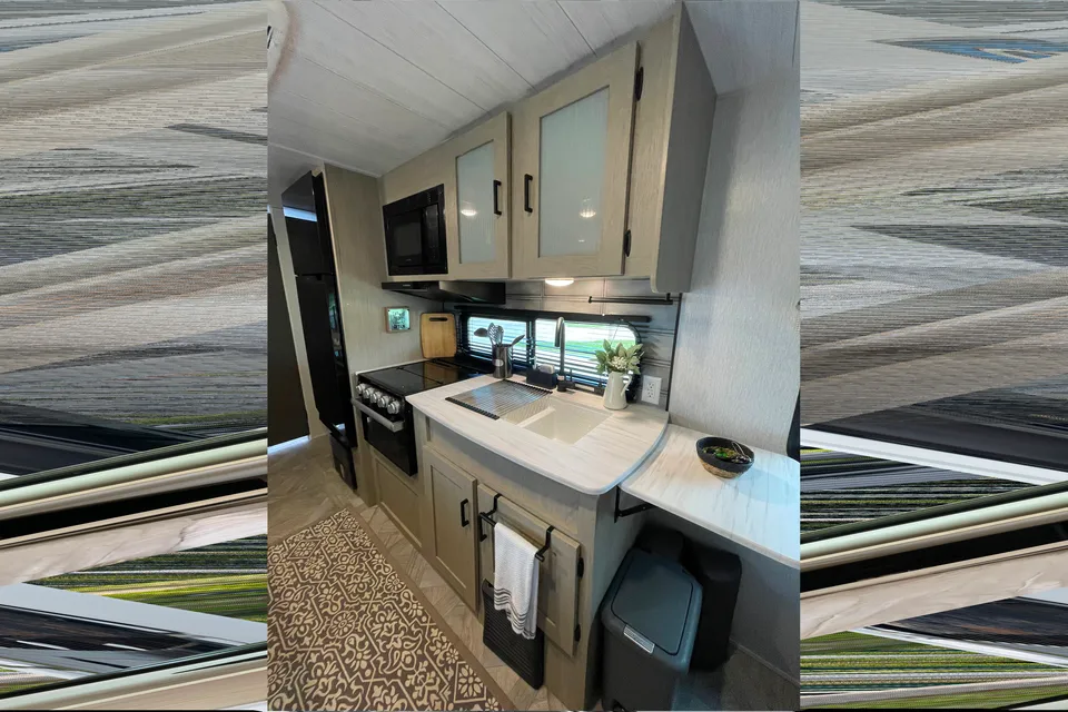 MEET LINCOLN OUR LUX RV, ASK ABOUT OUR ADDONS.