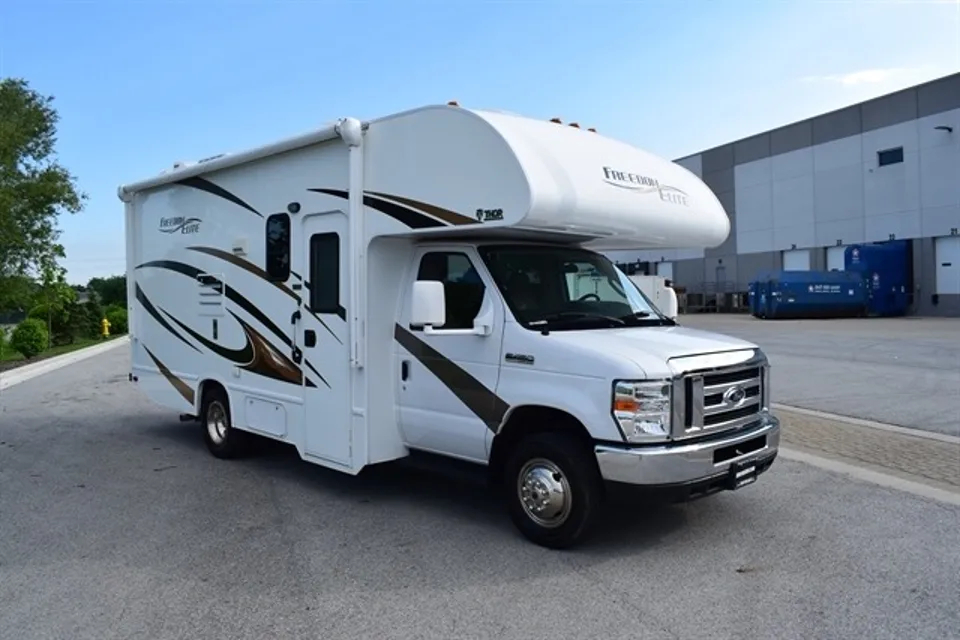 Jackpot Joe RV (Circa) Ultd Miles Sleep 6 Unit #7