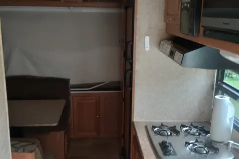 eddy's Forest River rockwood roo Hybrid