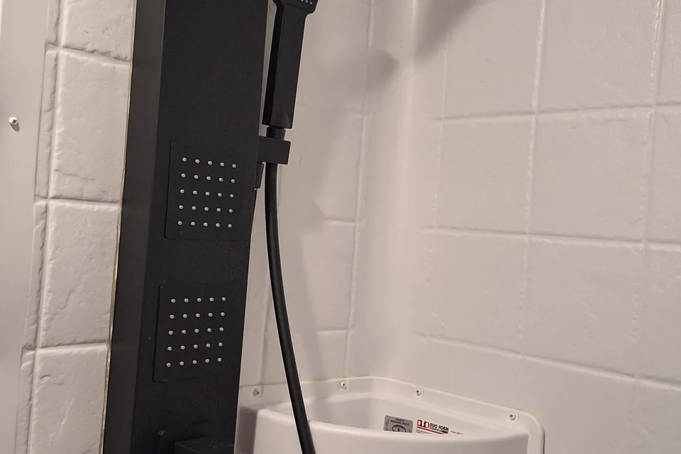 Blacky 2025 Cherokee Black Label with Solar