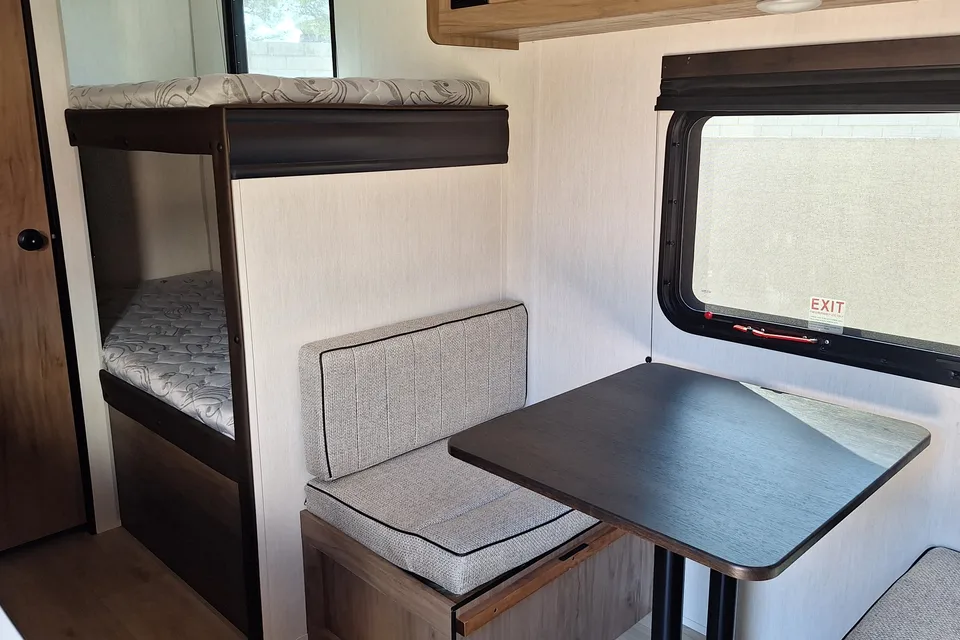 Blacky 2025 Cherokee Black Label with Solar