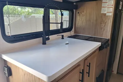 Blacky 2025 Cherokee Black Label with Solar