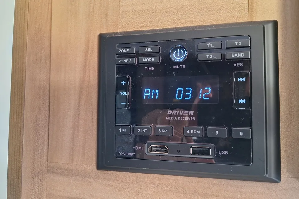 Blacky 2025 Cherokee Black Label with Solar
