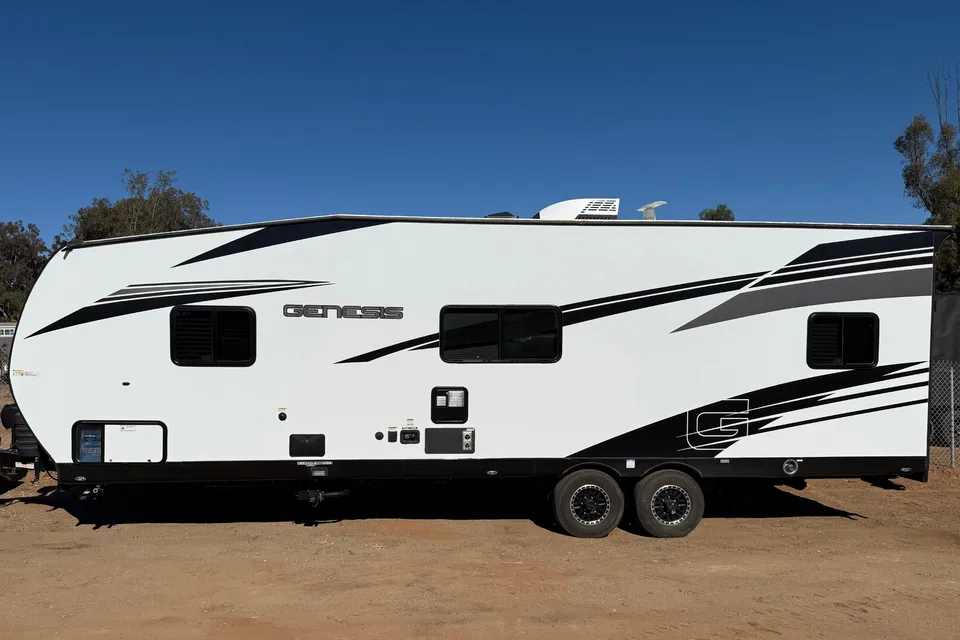 Amazing Genesis Supreme RV 275CRXL Toy Hauler