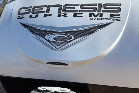 Amazing Genesis Supreme RV 275CRXL Toy Hauler