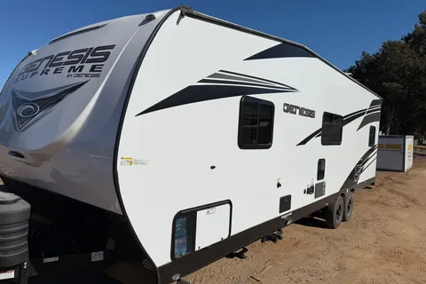 Amazing Genesis Supreme RV 275CRXL Toy Hauler