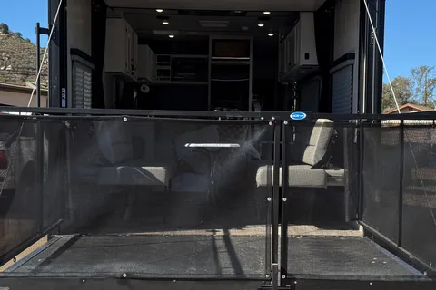 Amazing Genesis Supreme RV 275CRXL Toy Hauler
