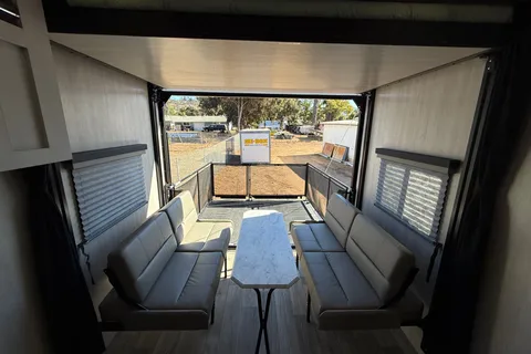 Amazing Genesis Supreme RV 275CRXL Toy Hauler