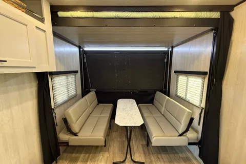 Amazing Genesis Supreme RV 275CRXL Toy Hauler