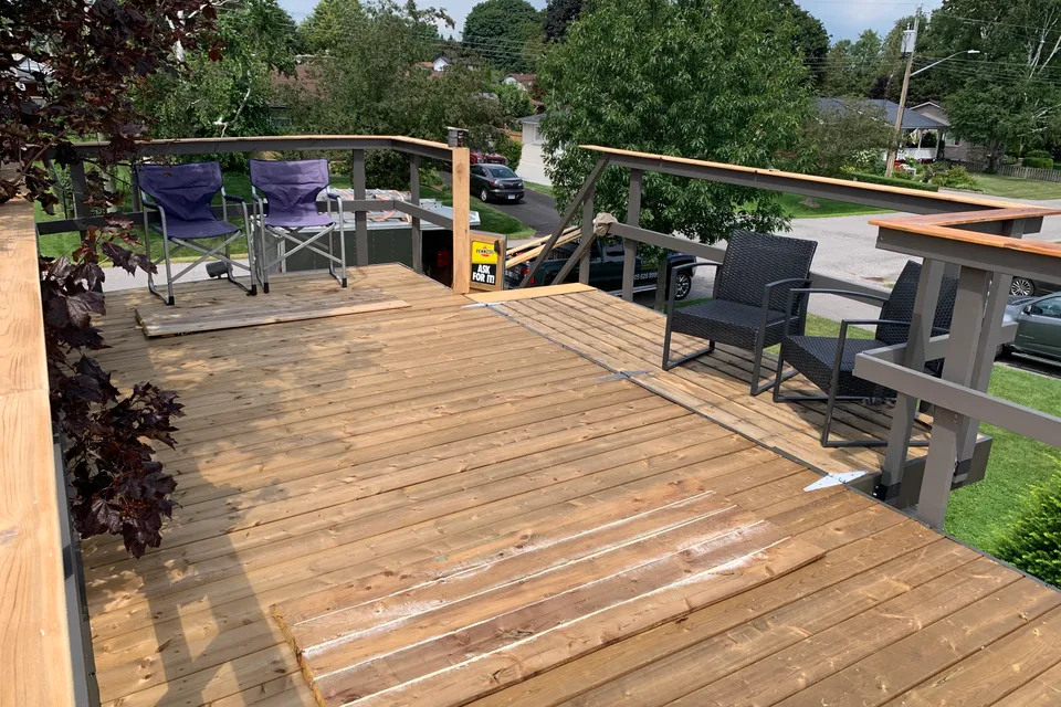 Curtski’s patio shack