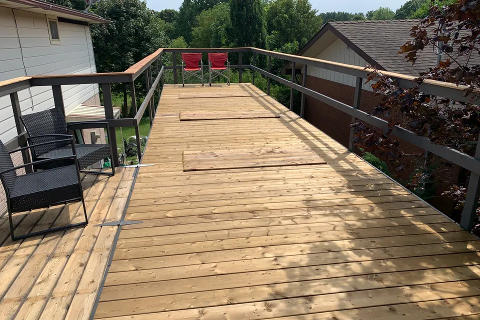 Curtski’s patio shack