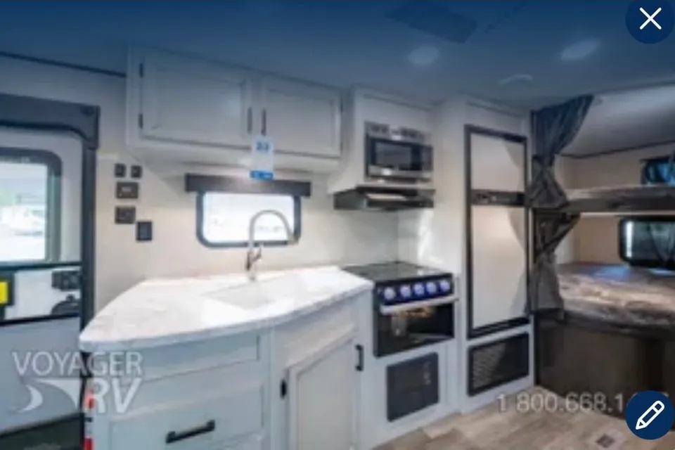 Ian's Jayco SLX Travel Trailer