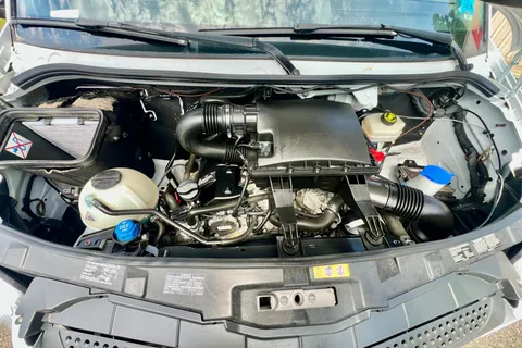 Fully Equipped Luxury Mercedes / Easy to Drive & Fuel Efficient