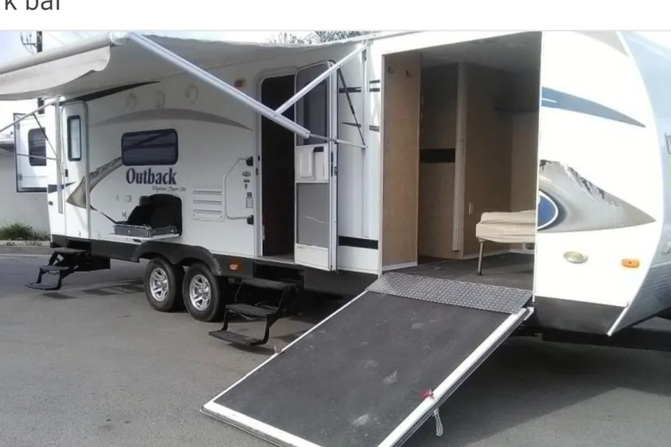 Ross's Keystone Outback 280rs Travel Trailer