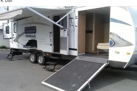 Ross's Keystone Outback 280rs Travel Trailer
