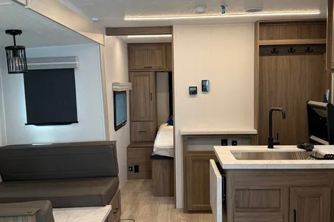 Joe's Coachmen Freedom Express 288BHS Travel Trailer