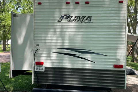 Brock's Palomino Puma Travel Trailer
