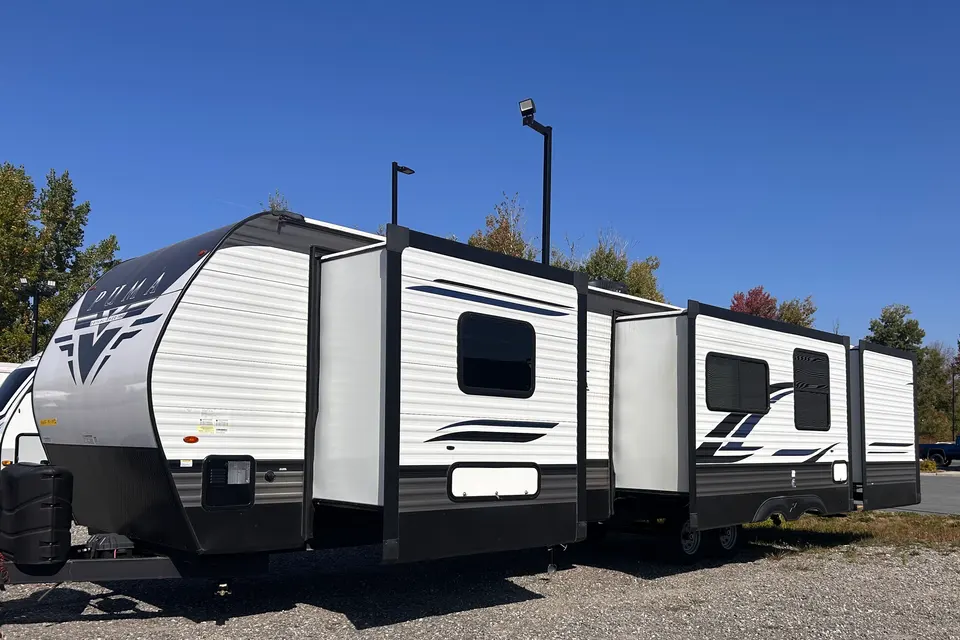 Sher & Jake’s Puma Palomino Travel Trailer