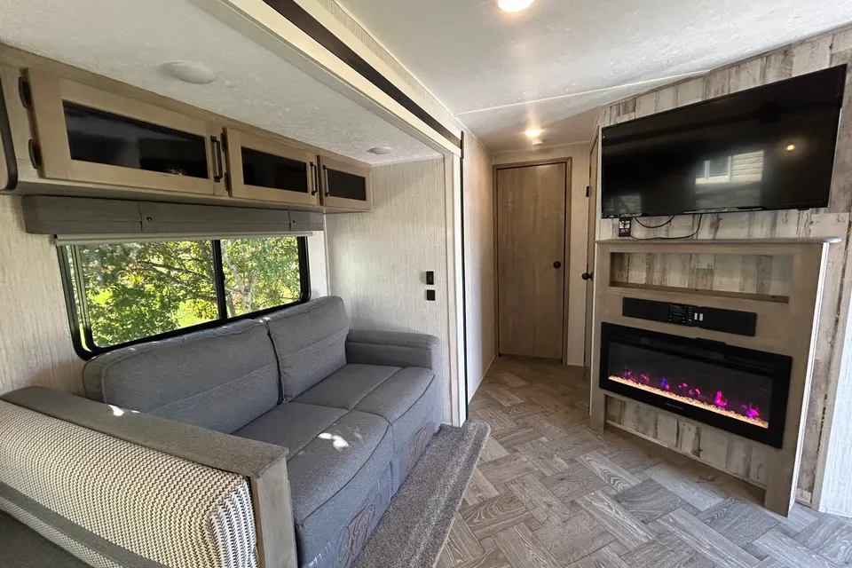 Sher & Jake’s Puma Palomino Travel Trailer