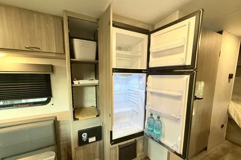 Brand new lightweight Glamping unit for 2 adults (+2kids)