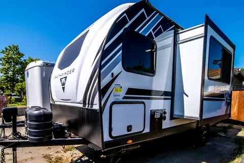 2023 Trailer Under 5000lbs (Sleeps 6 & Delivery)
