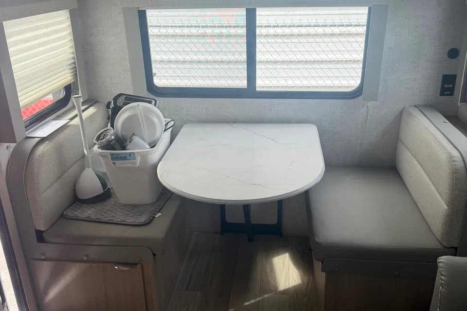2024 Winnebago Micro Minnie Travel Trailer