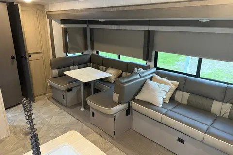 Forest River Wildwood 31kqbts Travel Trailer
