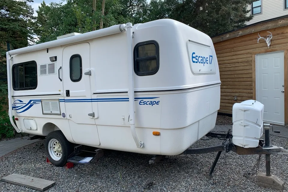 Erik's Escape 17a Travel Trailer