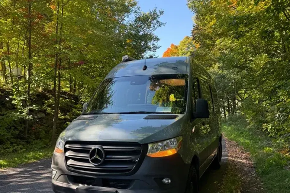 Mercedes-Benz 2500 Diesel New West Evasion Class B
