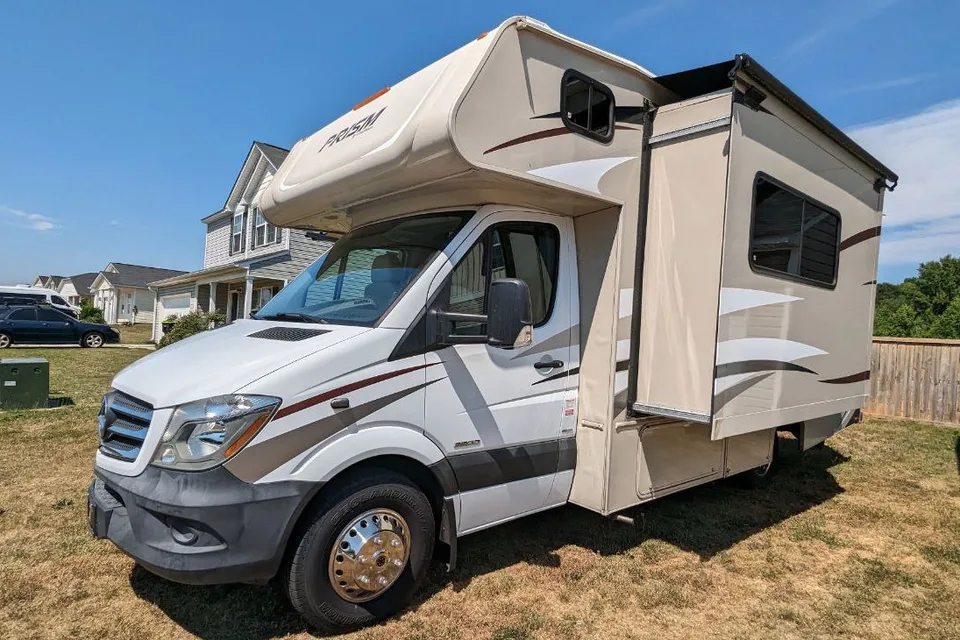 Mercedes Benz Coachmen Prism M-2150 Class C