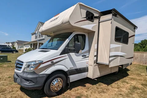 Mercedes Benz Coachmen Prism M-2150 Class C