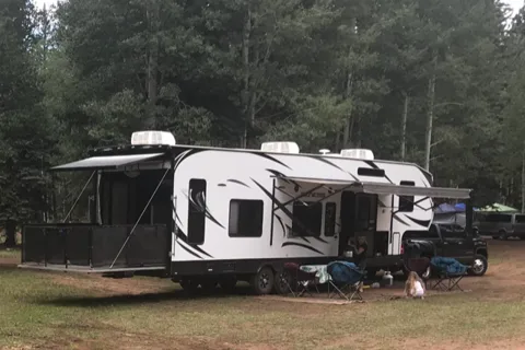 Ewa's Genesis Supreme Rv genesis supreme Fifth Wheel