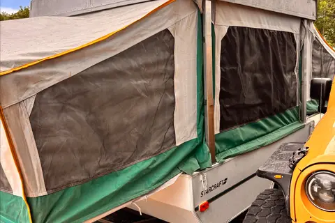 Christa’s Starcraft 1990 Tent Trailer