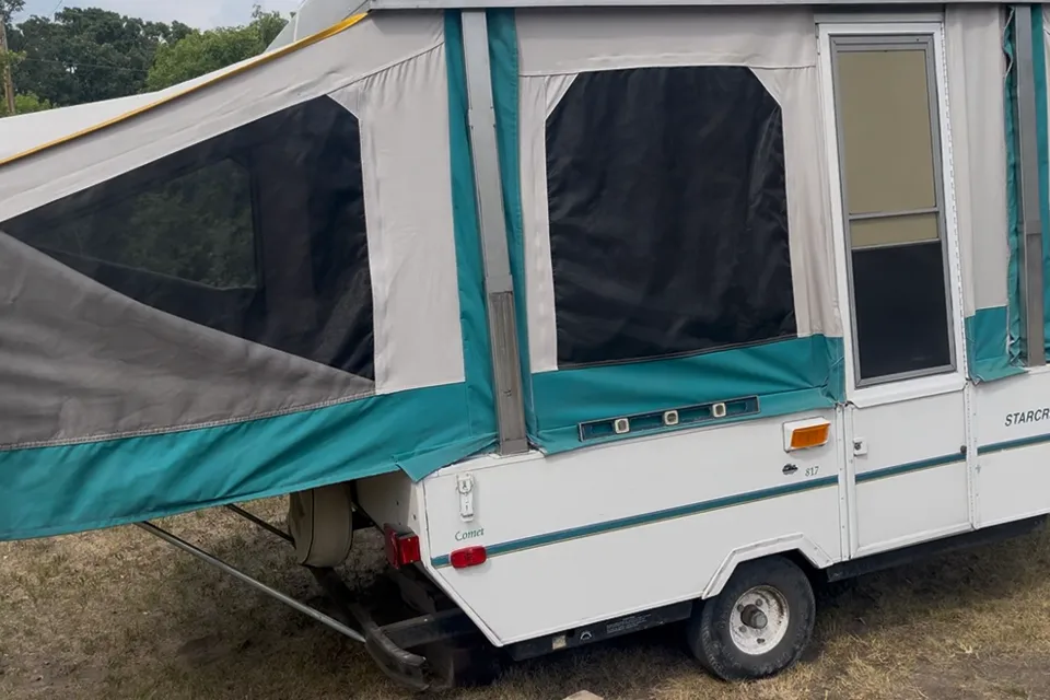 Christa’s Starcraft 1990 Tent Trailer