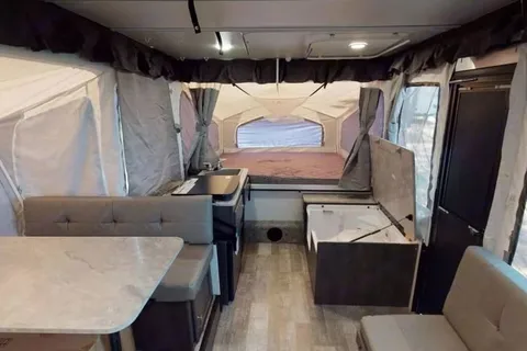 DANIEL's Forest River Rockwood Esp 2318 Tent Trailer