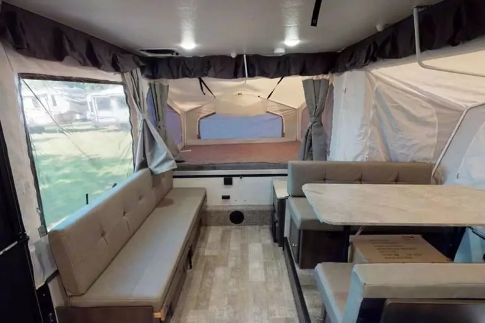 DANIEL's Forest River Rockwood Esp 2318 Tent Trailer