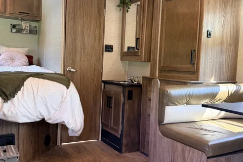 Jayco Redhawk SE 22A - Classe C 25’