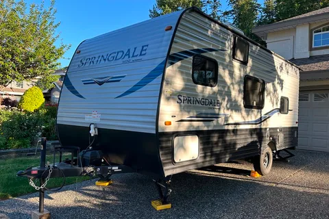 Keystone Springdale 1800BH Travel Trailer