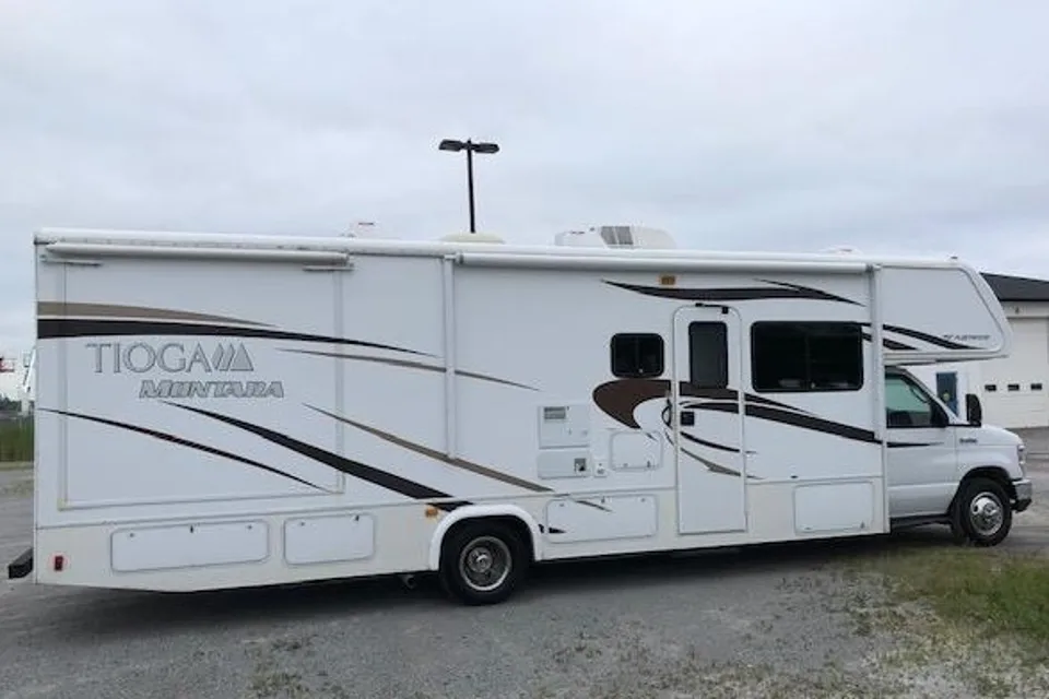 Jeff n Laura’s Fleetwood Tioga Montara