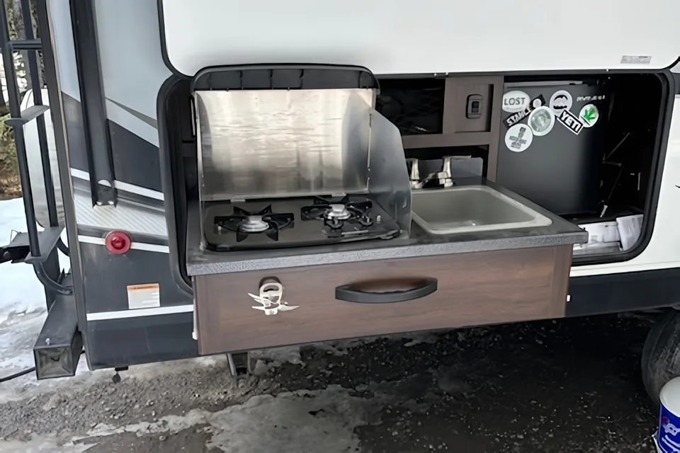 Jennifer's Jayco White Hawk 23MRB Travel Trailer