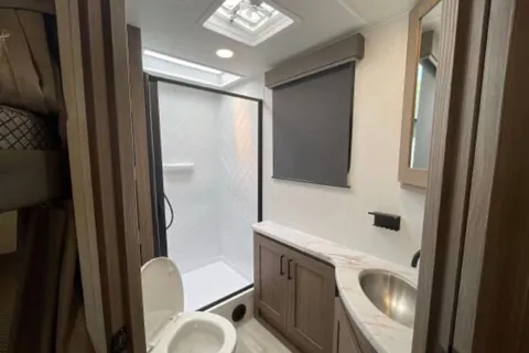 Classy Alliance RV Delta 251BH Travel Trailer LOADED
