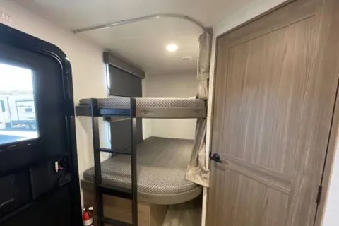 Classy Alliance RV Delta 251BH Travel Trailer LOADED