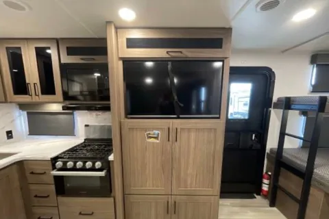 Classy Alliance RV Delta 251BH Travel Trailer LOADED