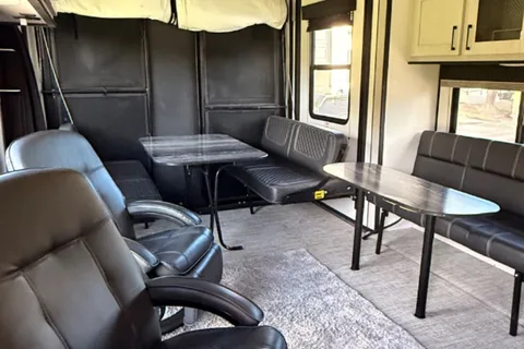 2021 Heartland Torque Toy Hauler Sleeps 8 w/ Patio Deck & Bulit In Generator
