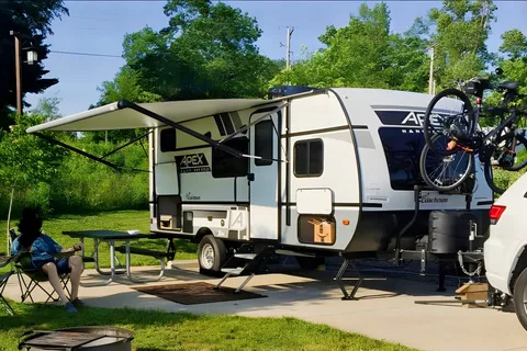 Homie's Coachmen Apex Nano 194BHS Travel Trailer