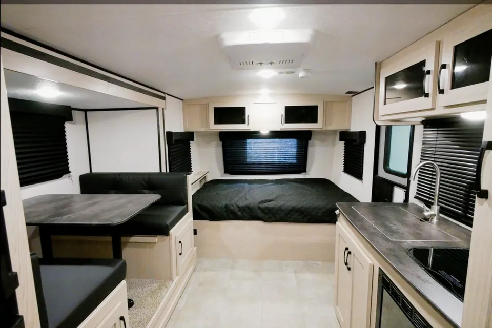 Homie's Coachmen Apex Nano 194BHS Travel Trailer