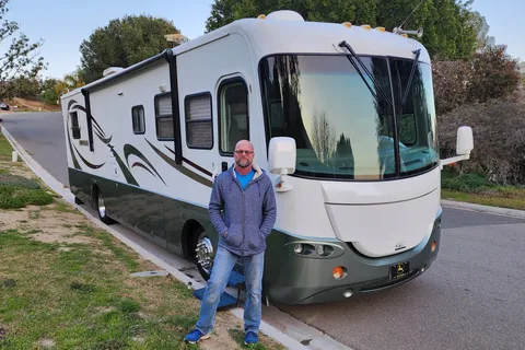 Christopher's Coachmen Cross Country 354MBS Class A