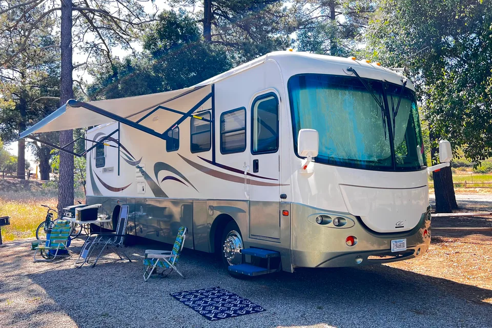 Christopher's Coachmen Cross Country 354MBS Class A